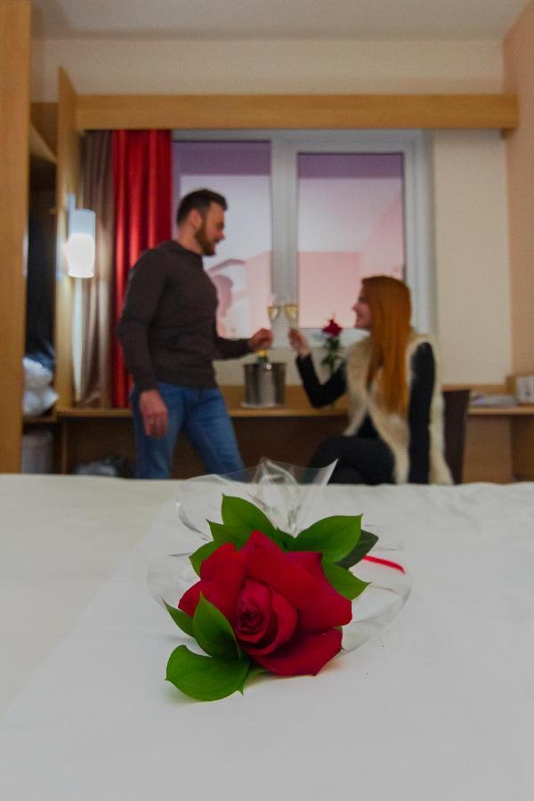 Ibis Novo Hamburgo Hotel ภายนอก รูปภาพ
